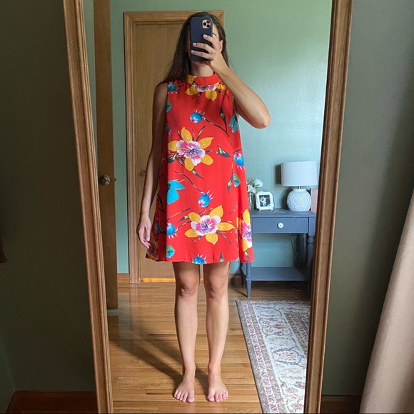 Women’s Floral Shift Dress - Picture 2 of 8